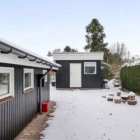 Holiday home Lovely Bright Summer House Close To The Beach,