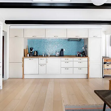 Lovely Bright Summer House Close To The Beach, Rodvig