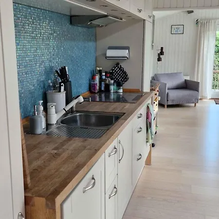 Lovely Bright Summer House Close To The Casa de Férias *