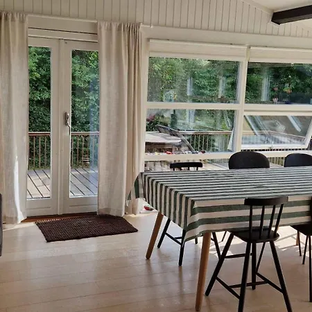 Lovely Bright Summer House Close To The Casa de Férias *