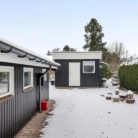 Mooi Licht Zomerhuis Dicht Bij Water En Vakantiehuis Rødvig